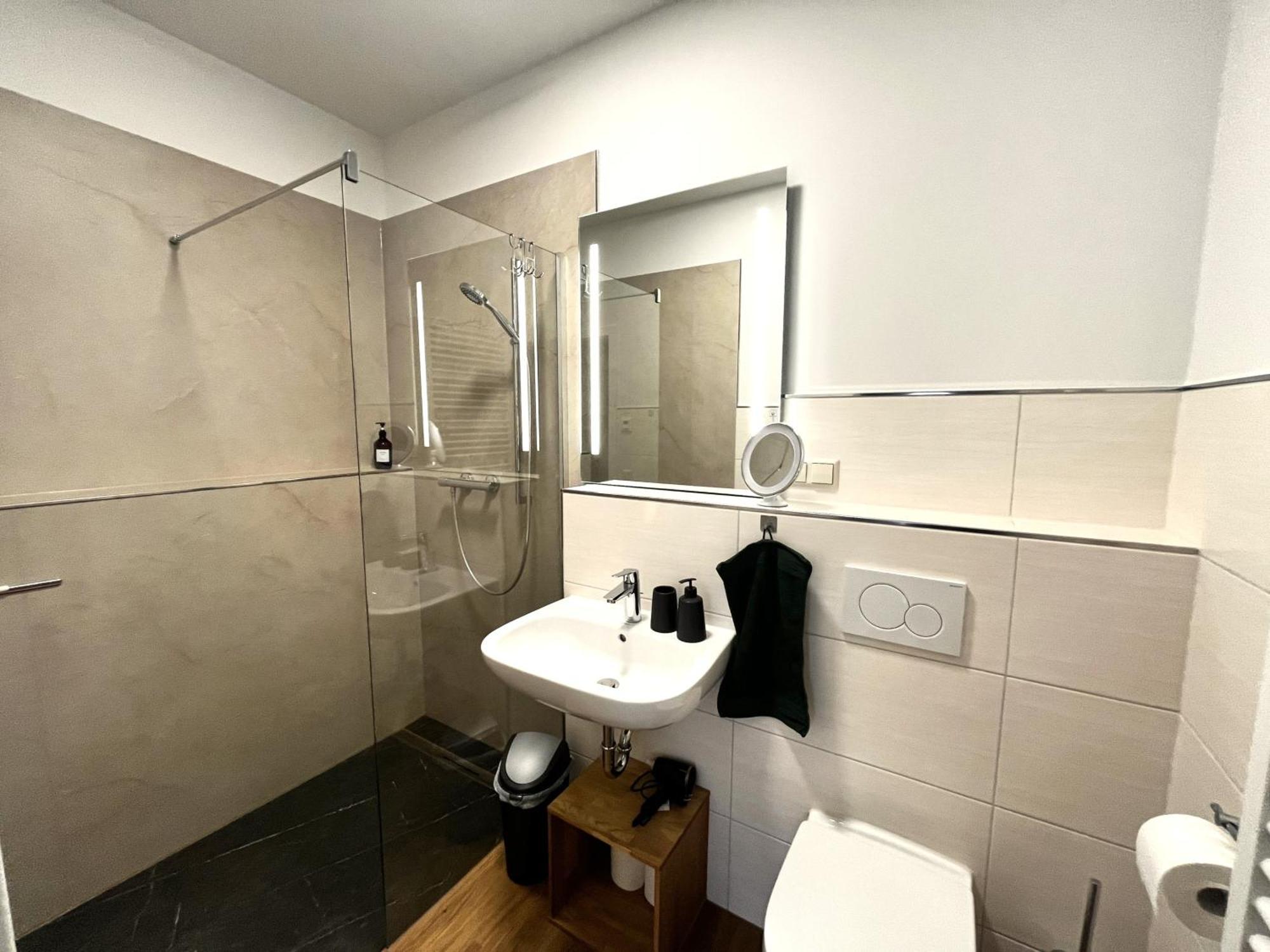 Ferienwohnungen Landeskrone Dresde Extérieur photo