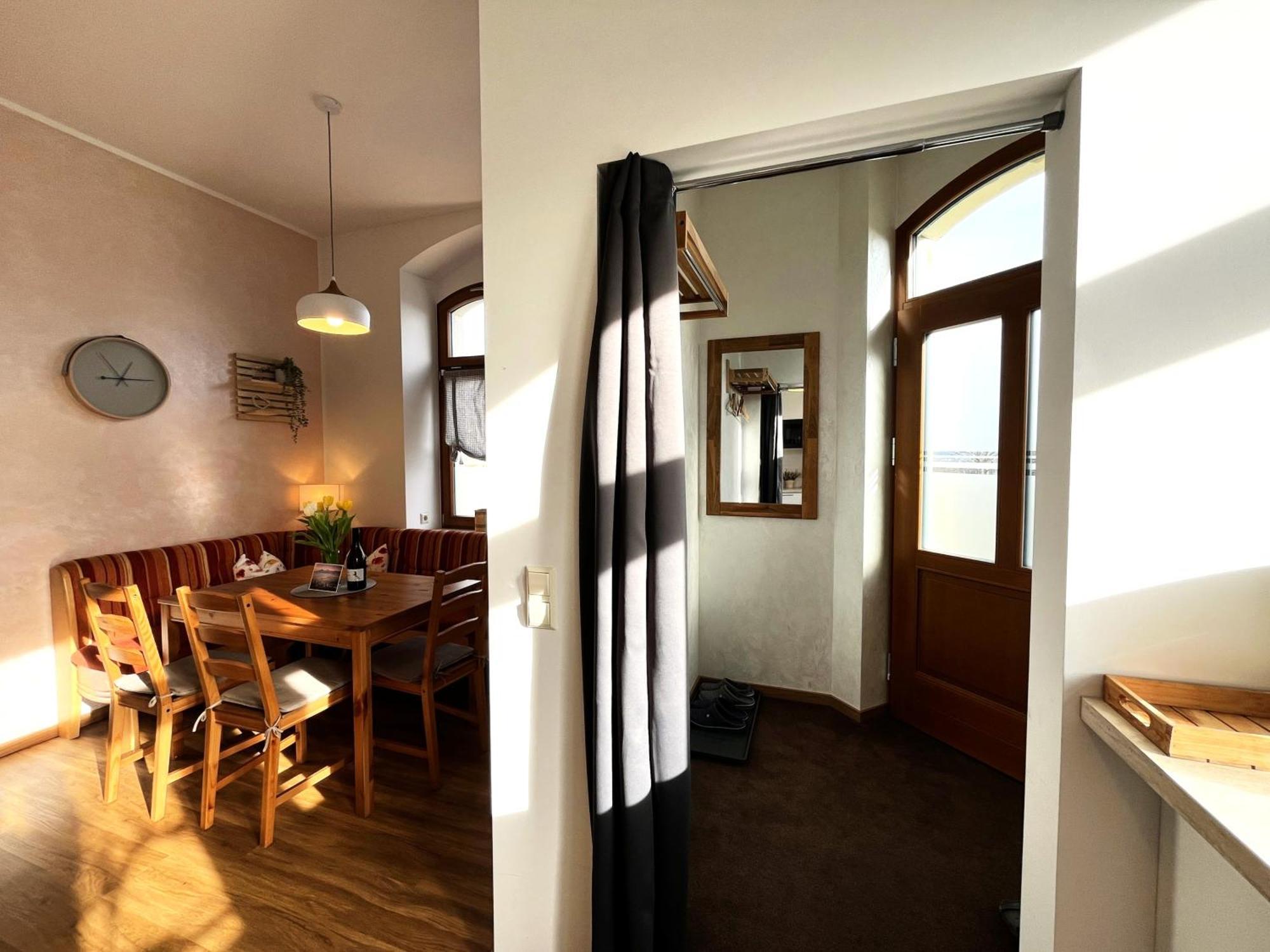 Ferienwohnungen Landeskrone Dresde Extérieur photo